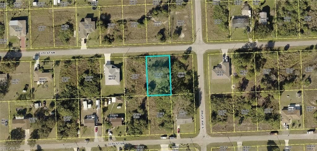 3903 11th ST SW LEHIGH ACRES, FL 33976