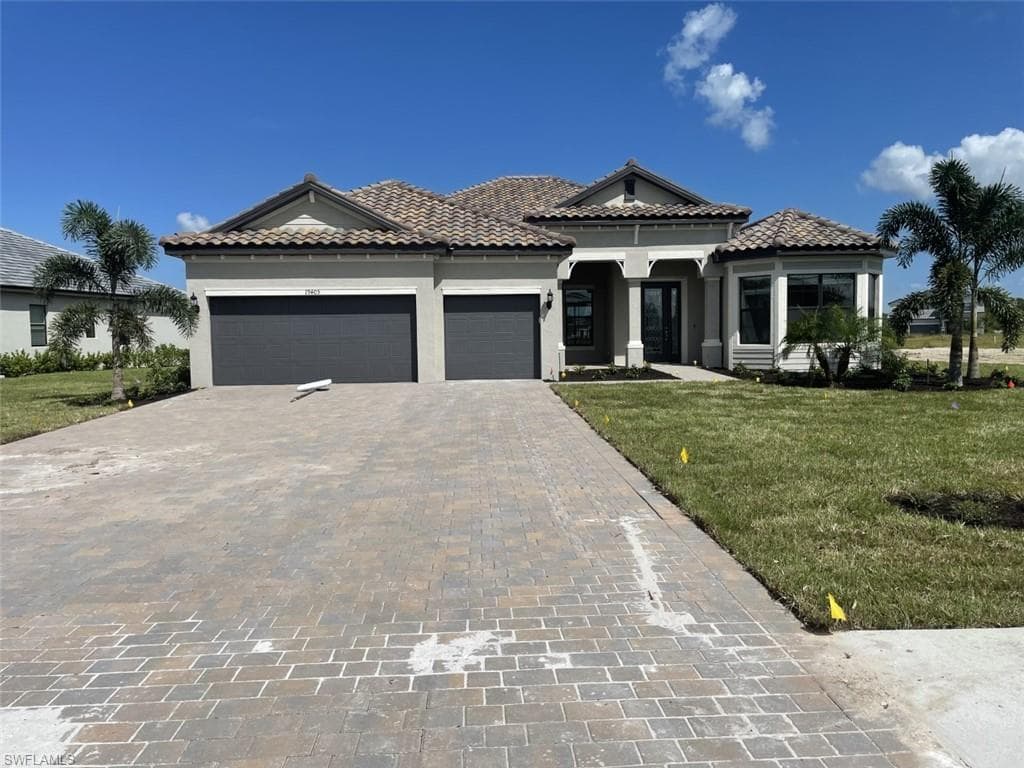 19405 The Place BLVD