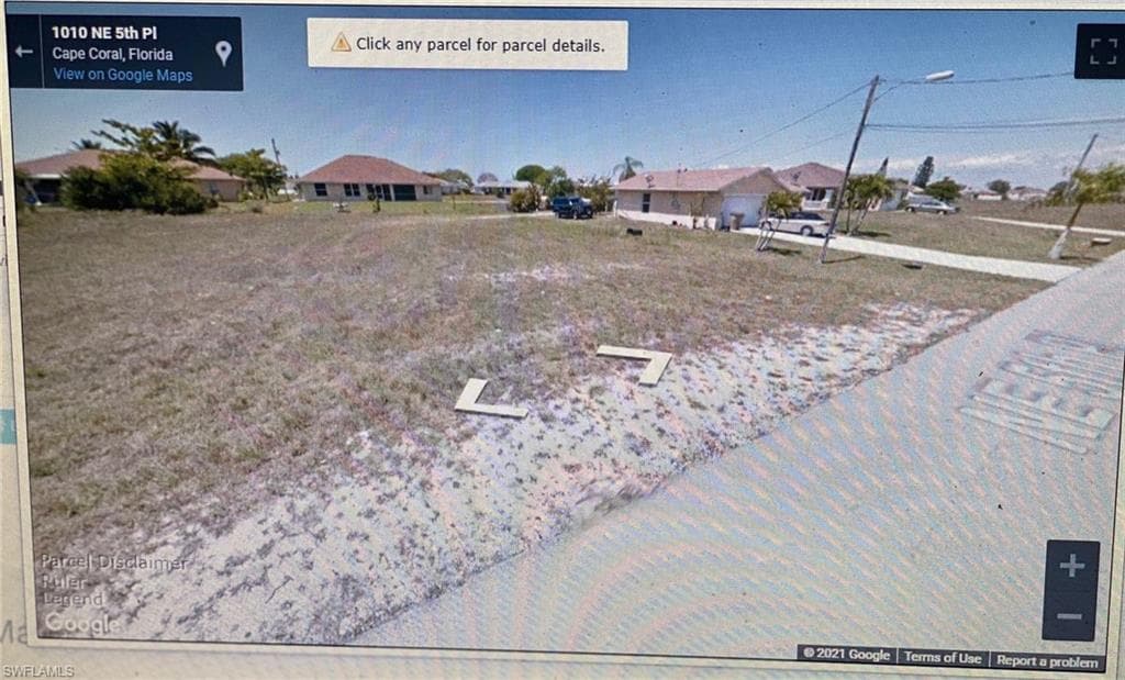 1010 NE 5th PL CAPE CORAL, FL 33909