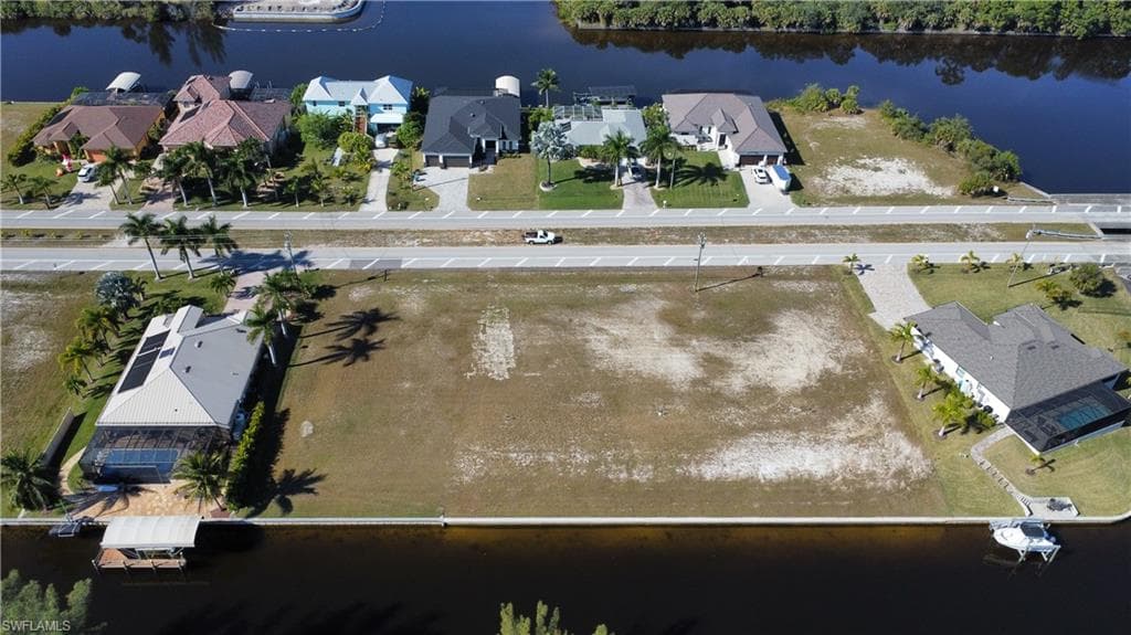 1817 Old Burnt Store RD N CAPE CORAL, FL 33993