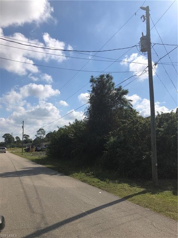 4757 28th ST SW LEHIGH ACRES, FL 33973