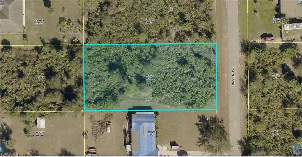 611 Lincoln AVE LEHIGH ACRES, FL 33972