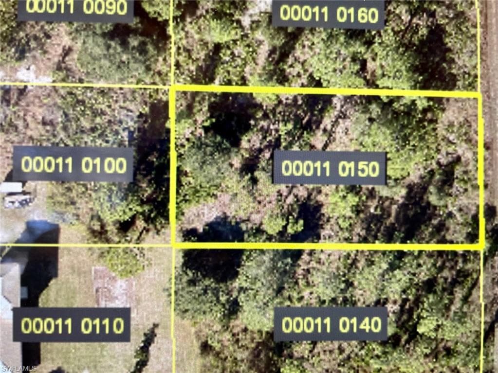 405 Hines AVE LEHIGH ACRES, FL 33972