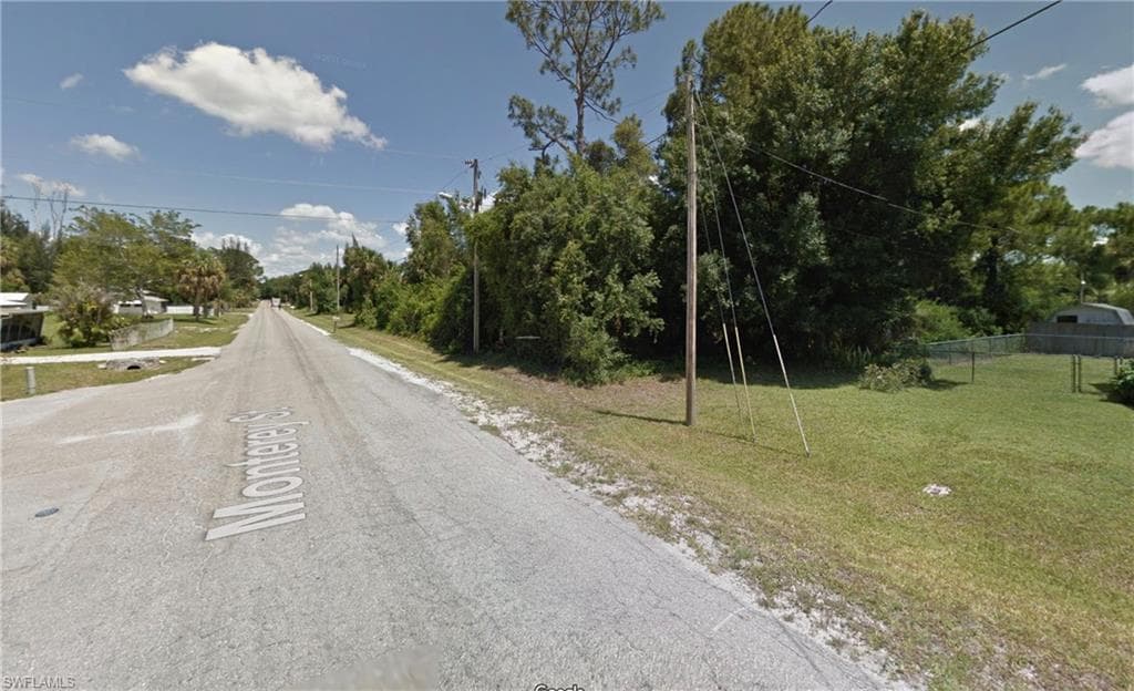 457 Monterey ST NORTH FORT MYERS, FL 33903