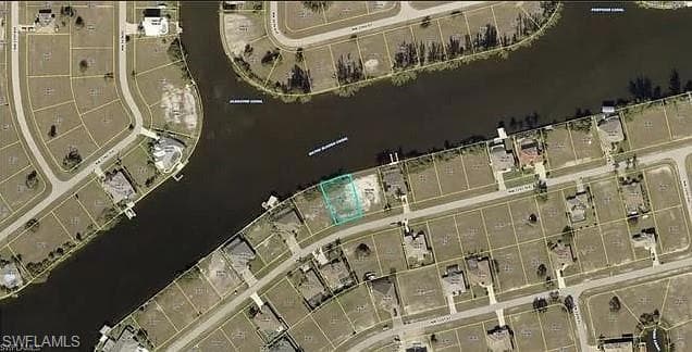 3521 NW 21st TER CAPE CORAL, FL 33993