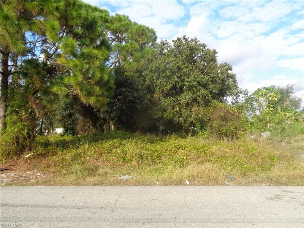 4504/4506 29th ST SW LEHIGH ACRES, FL 33973