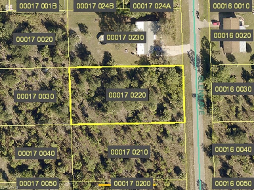 919 Glenn AVE LEHIGH ACRES, FL 33972