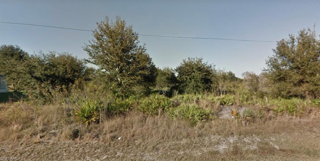 2512 61st ST W LEHIGH ACRES, FL 33971