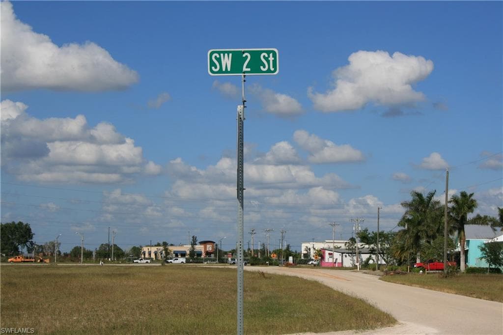 325 SW 2nd ST CAPE CORAL, FL 33991