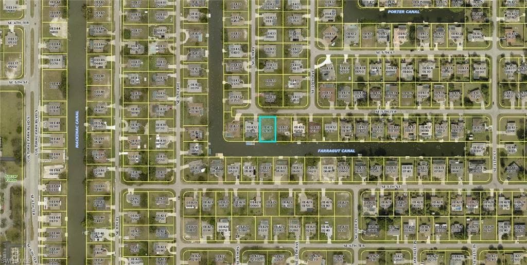 920 SE 5th TER CAPE CORAL, FL 33990