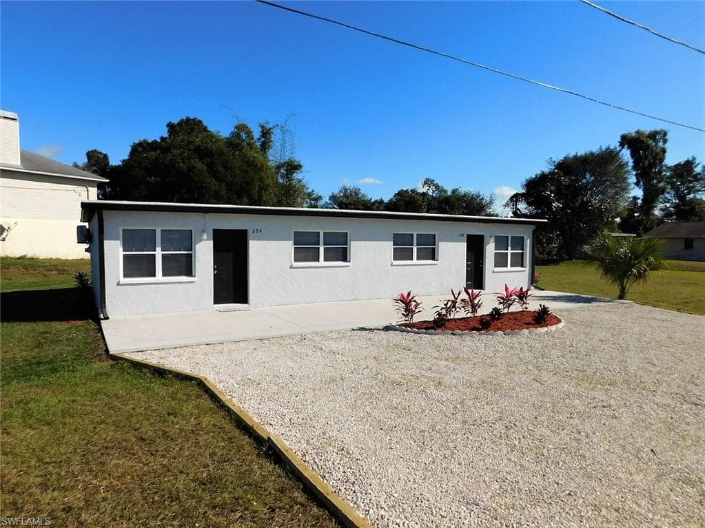 202/204 1st ST FORT MYERS, FL 33907