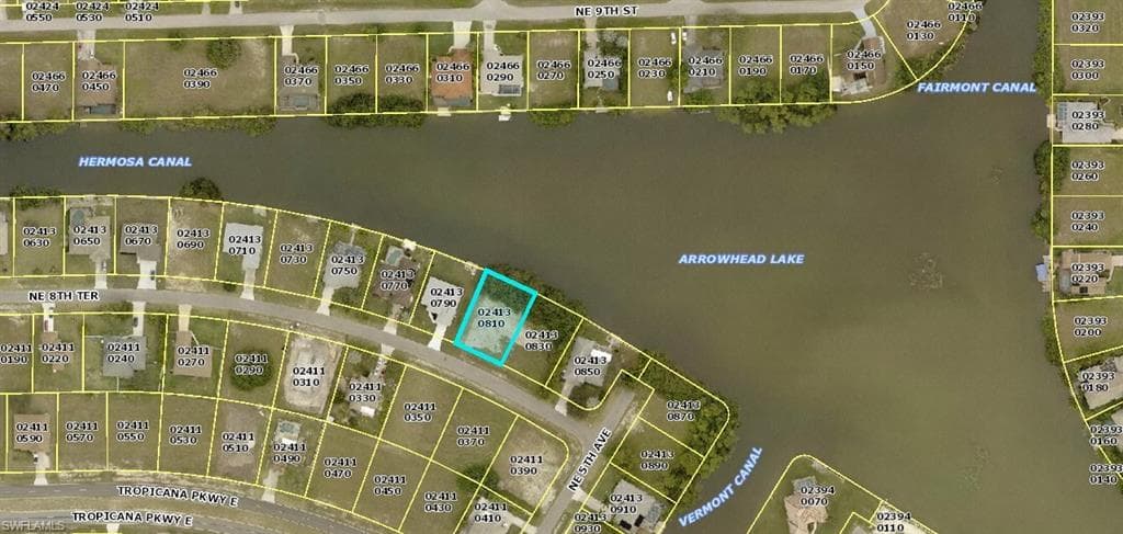 439 NE 8th TER CAPE CORAL, FL 33909