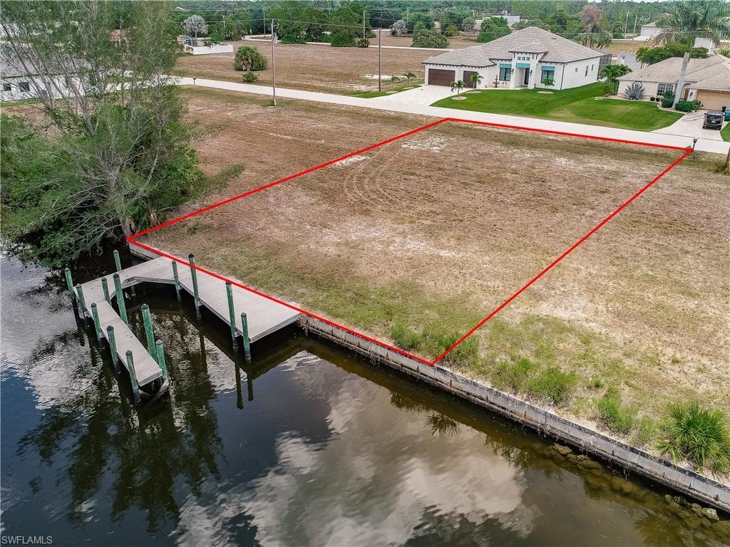 2350 NW 37th PL CAPE CORAL, FL 33993