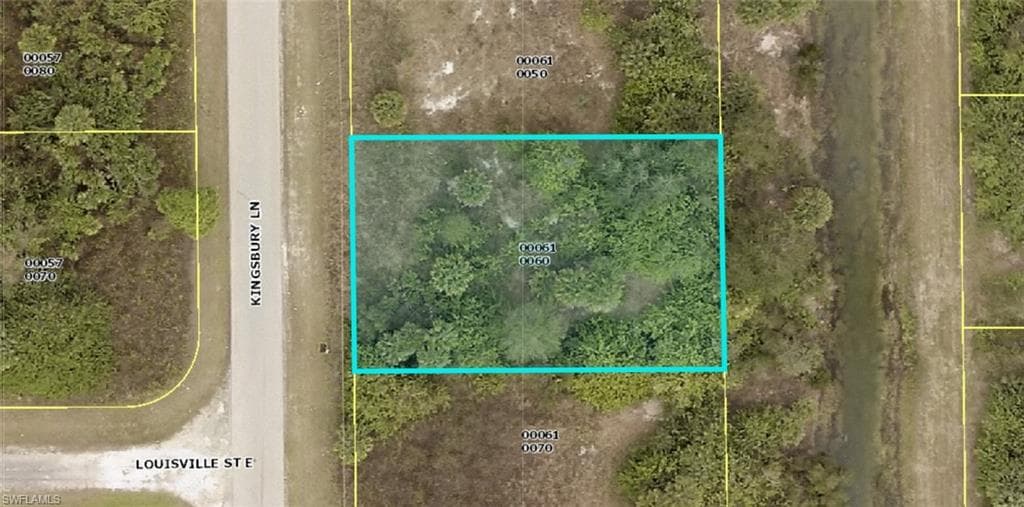 515 Kingsbury LN LEHIGH ACRES, FL 33974