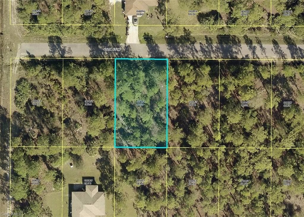 2815 40th ST W LEHIGH ACRES, FL 33971