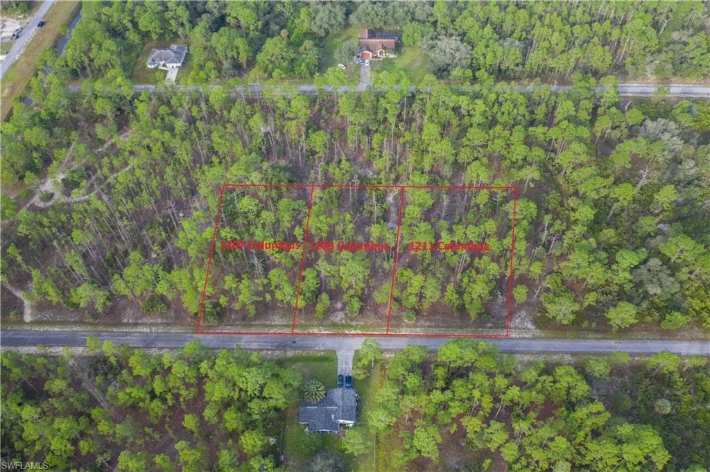 1207 Columbus AVE LEHIGH ACRES, FL 33972