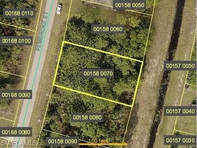 360 Pembroke ST LEHIGH ACRES, FL 33974
