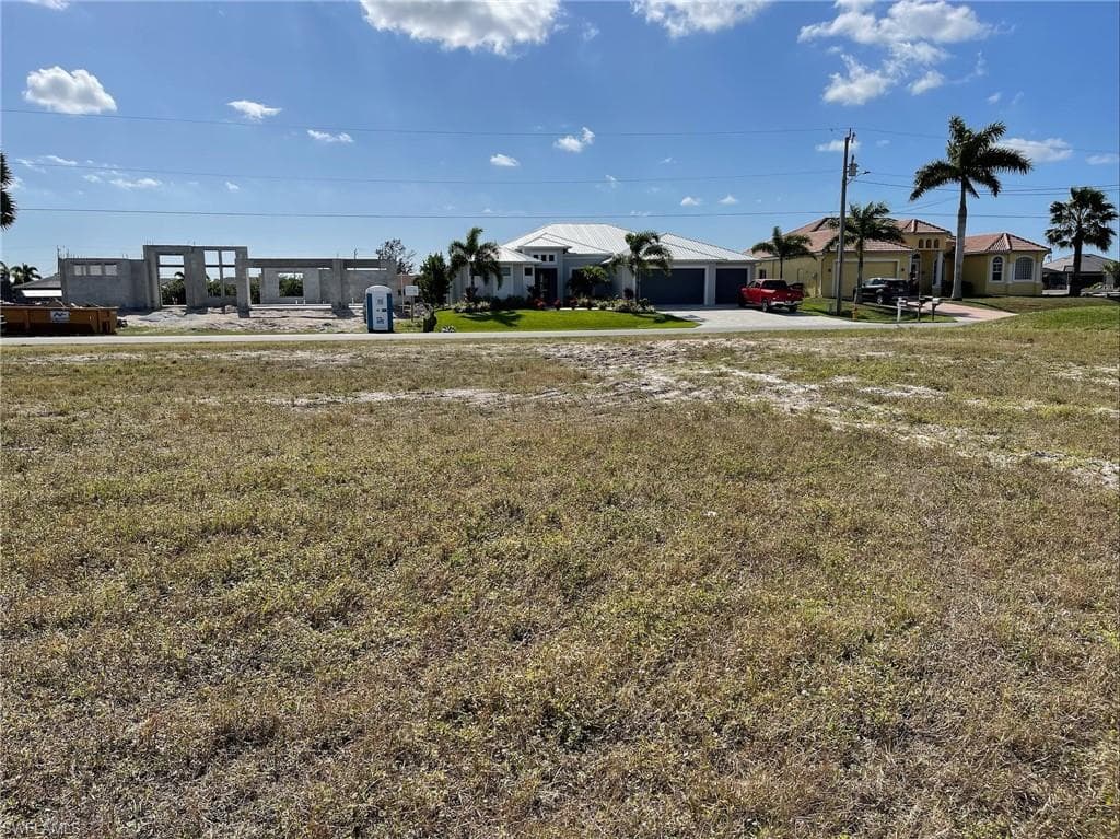 3315 NW 2nd TER CAPE CORAL, FL 33993