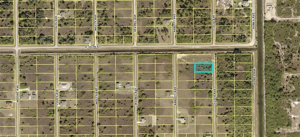 1517 Fitch AVE LEHIGH ACRES, FL 33972