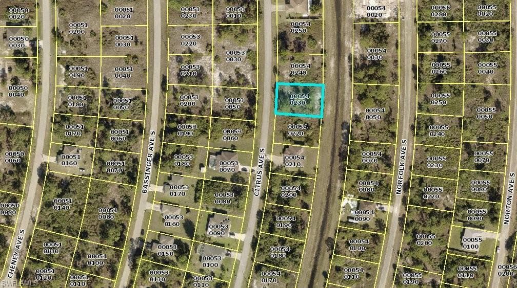 1039 Citrus AVE S LEHIGH ACRES, FL 33974