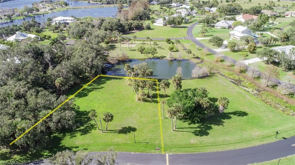 16501 Oakview CIR ALVA, FL 33920