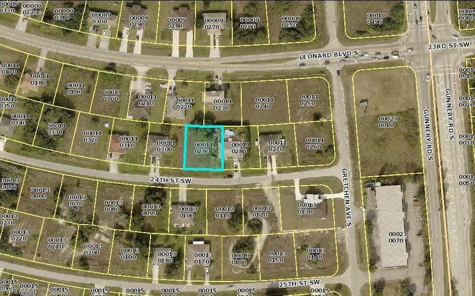 4412 24th ST SW LEHIGH ACRES, FL 33973