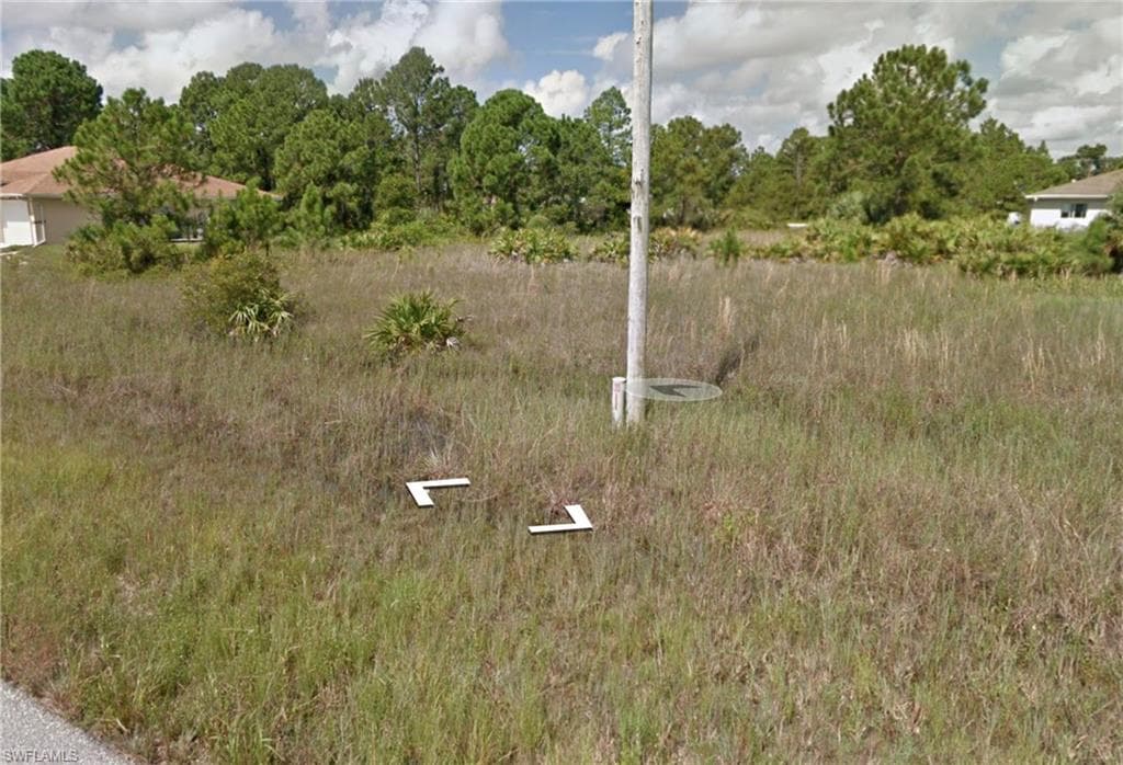 916/918 Countess AVE LEHIGH ACRES, FL 33974