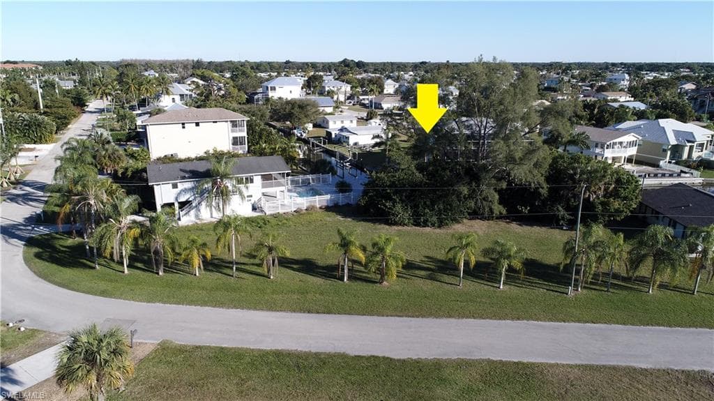 24490 Sailfish ST BONITA SPRINGS, FL 34134