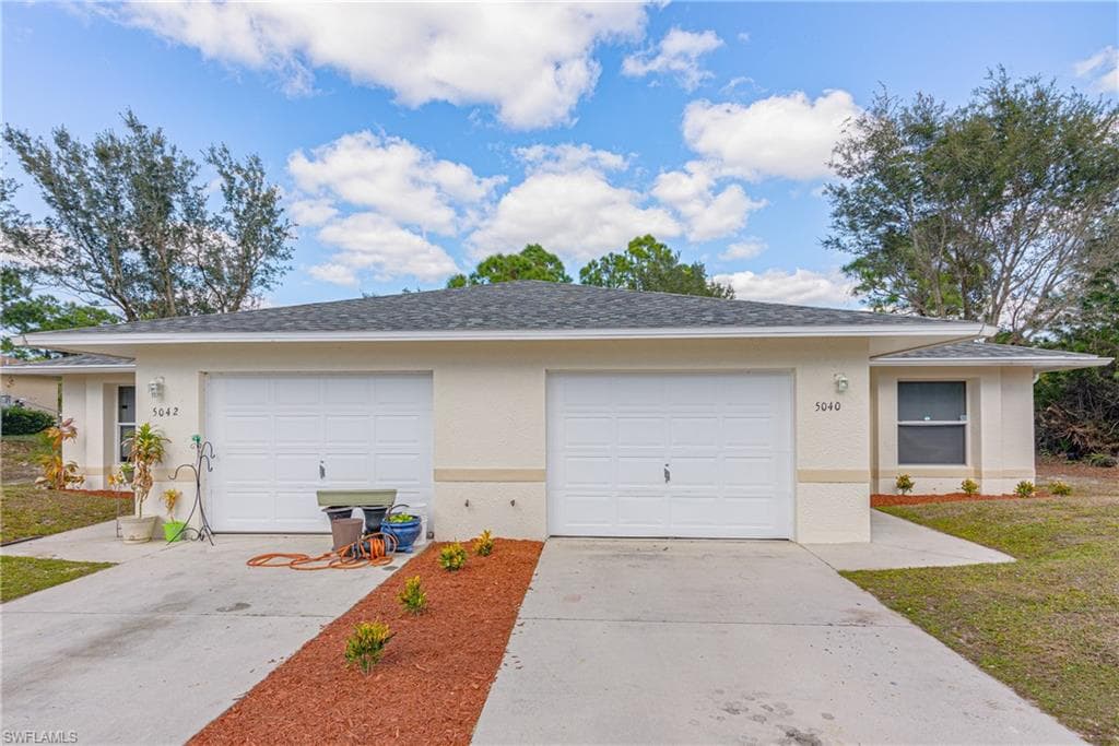5040/5042 Jones DR LEHIGH ACRES, FL 33973