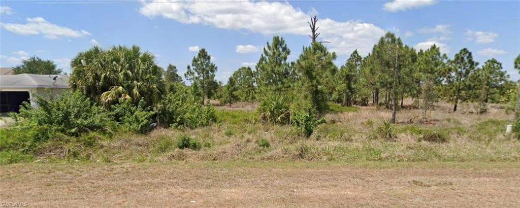 860/862 Eisenhower BLVD LEHIGH ACRES, FL 33974