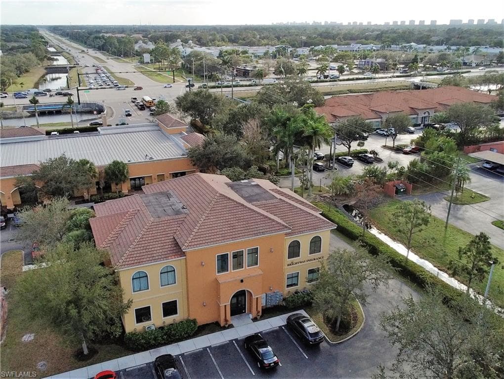 1205 Piper BLVD 203 NAPLES, FL 34110