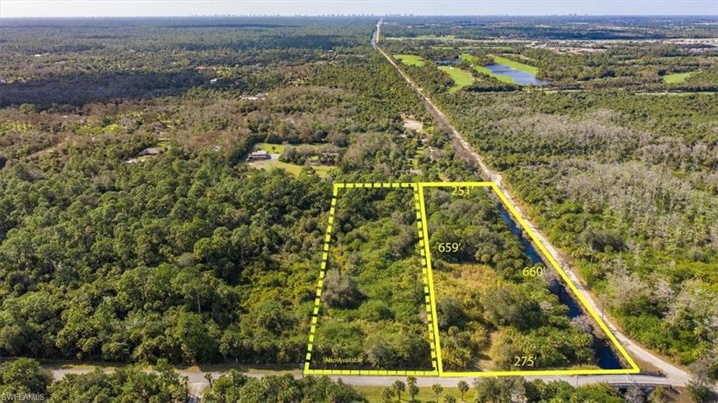 841 13th ST NW NAPLES, FL 34120