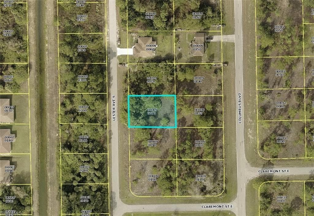 325 Lester AVE S LEHIGH ACRES, FL 33974