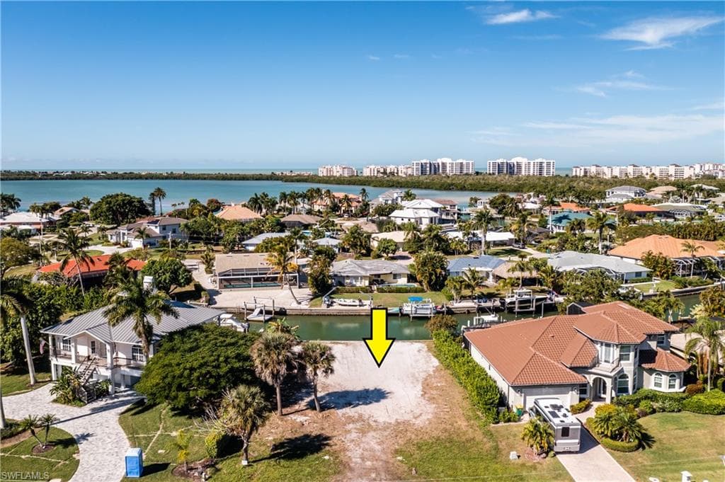 1072 Gayer WAY MARCO ISLAND, FL 34145