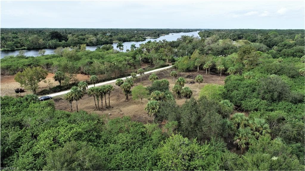 17730 Caloosa RD ALVA, FL 33920