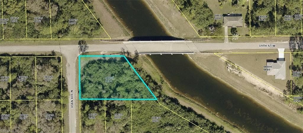 2921 19th ST W LEHIGH ACRES, FL 33971
