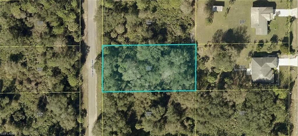 412 Cleveland AVE LEHIGH ACRES, FL 33972