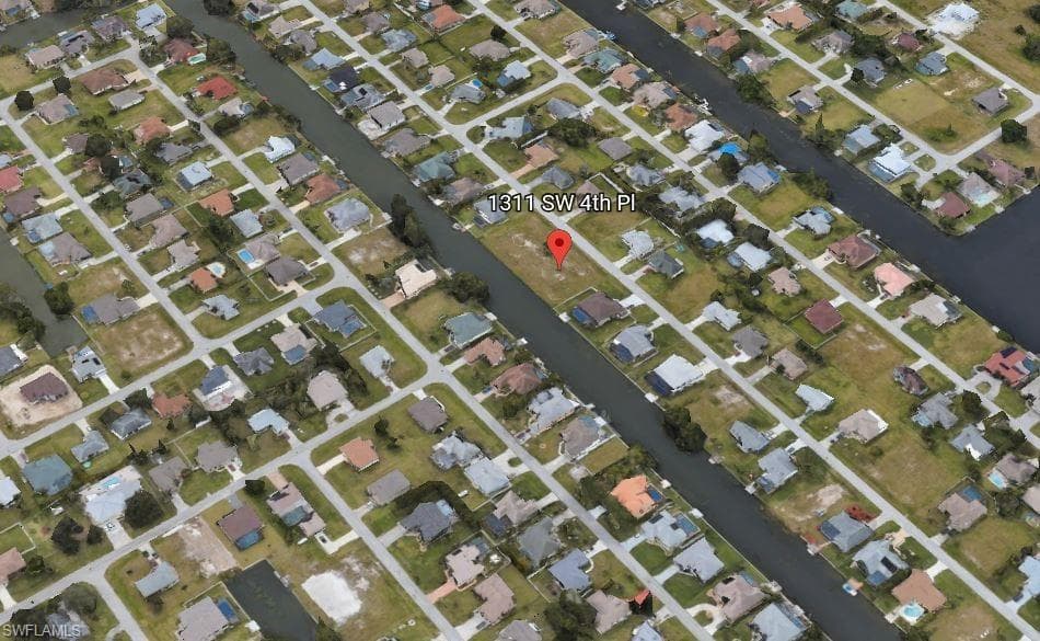 1311 S 4th PL CAPE CORAL, FL 33991