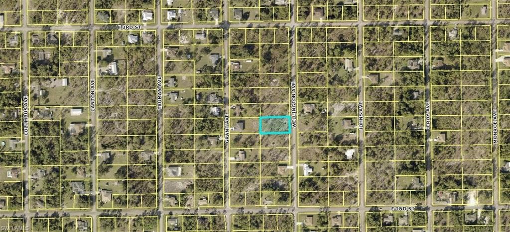 211 Wellington AVE LEHIGH ACRES, FL 33936