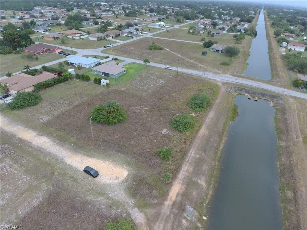 800 Curtis AVE N LEHIGH ACRES, FL 33971