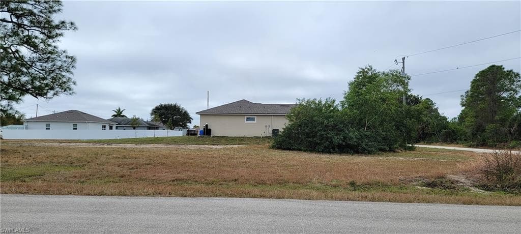 4013 NE 19th PL CAPE CORAL, FL 33909