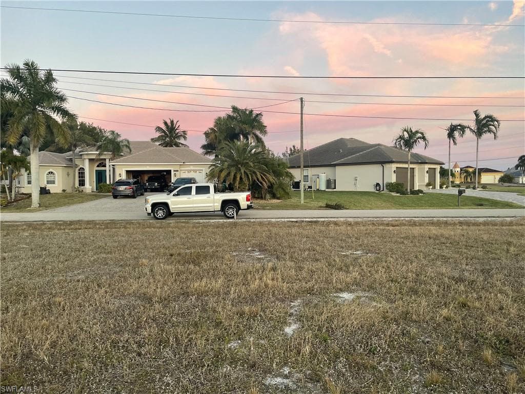 1606 NW 42nd PL CAPE CORAL, FL 33993