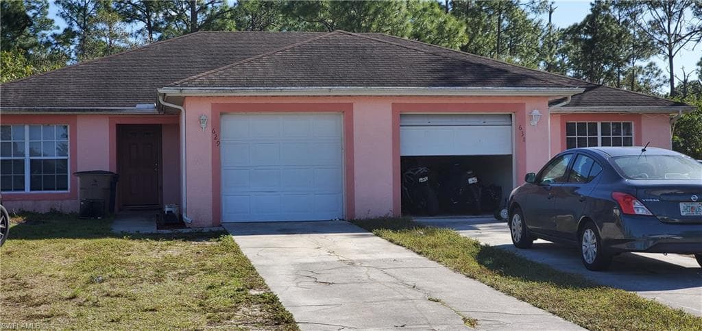629 Hawthorne AVE S LEHIGH ACRES, FL 33974