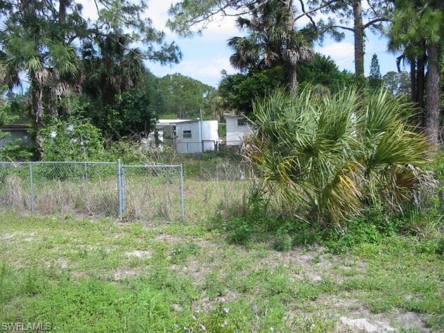 2076 Bahia LN NORTH FORT MYERS, FL 33917