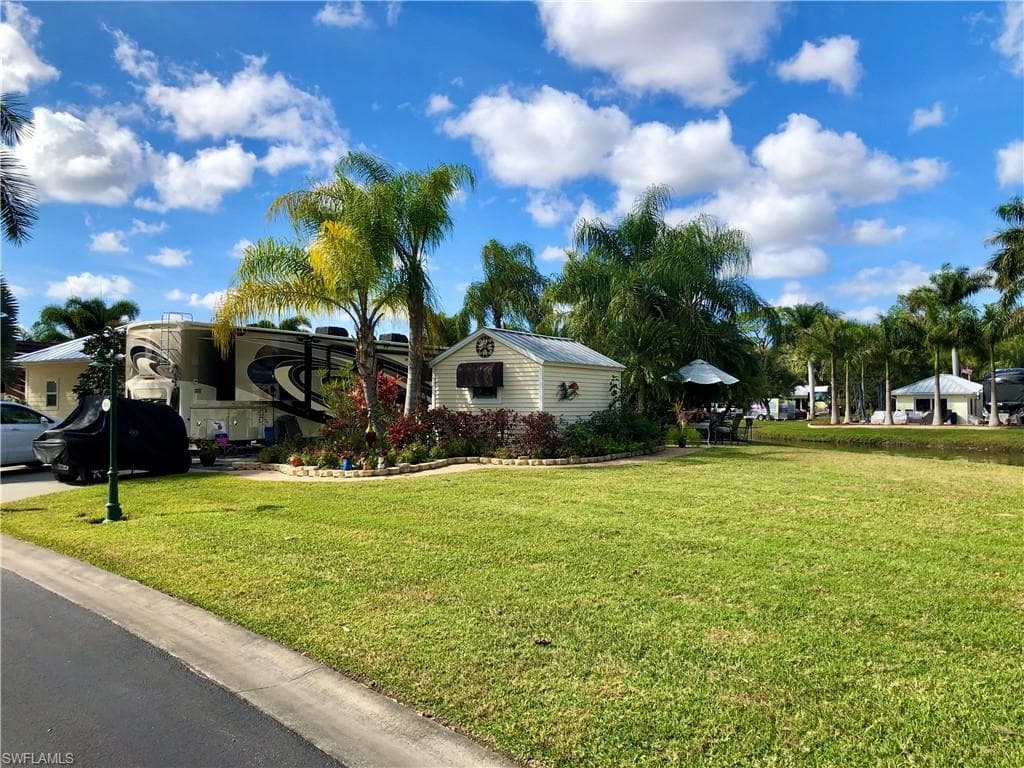 Lot 18    3043 E Riverbend Resort BLVD LABELLE, FL 33935