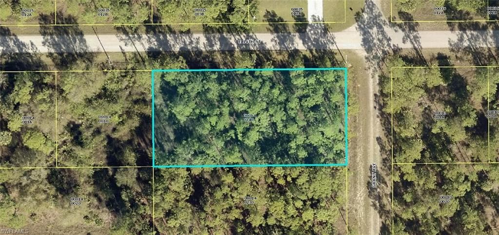 1323 Grant AVE LEHIGH ACRES, FL 33972