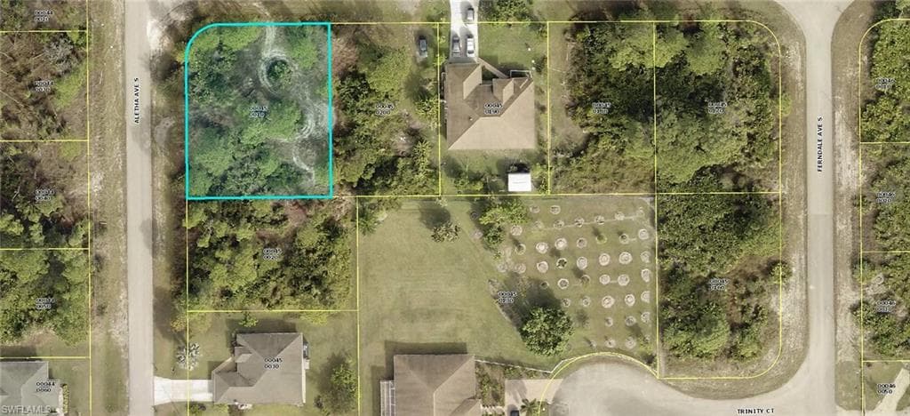 504 Trinity ST E LEHIGH ACRES, FL 33974