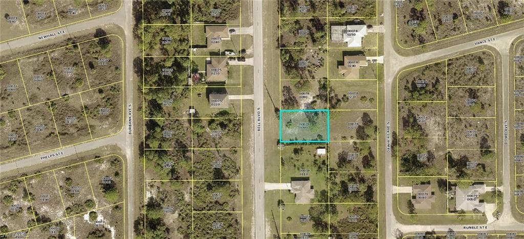 853 Bell BLVD S LEHIGH ACRES, FL 33974
