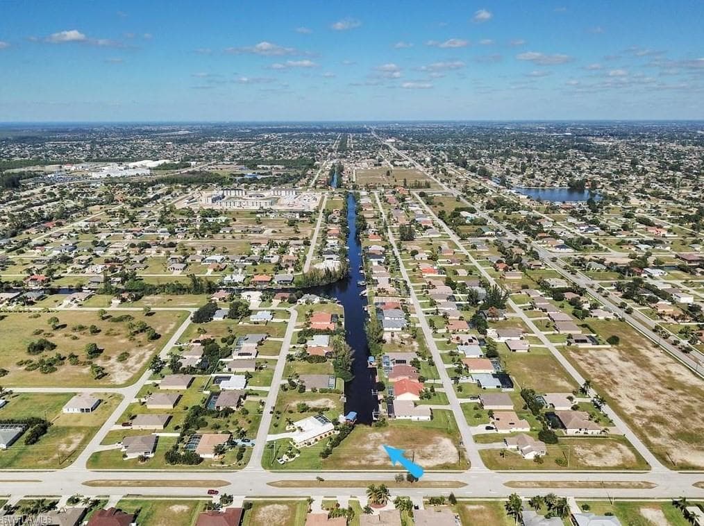 1711 Beach PKY W CAPE CORAL, FL 33914