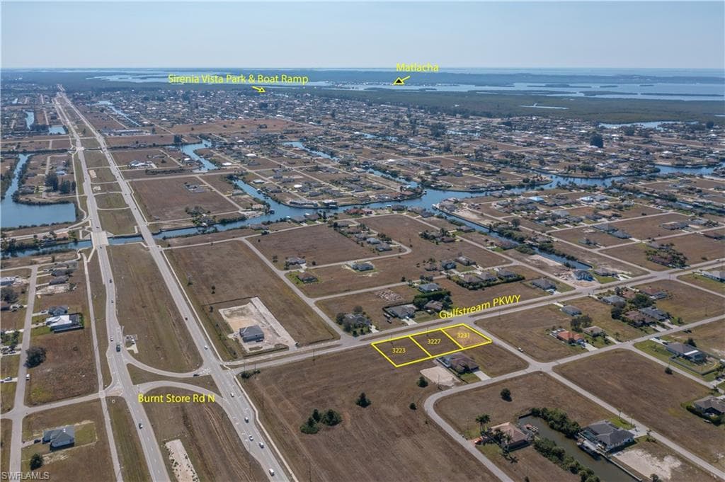 3231 Gulfstream PKY CAPE CORAL, FL 33993